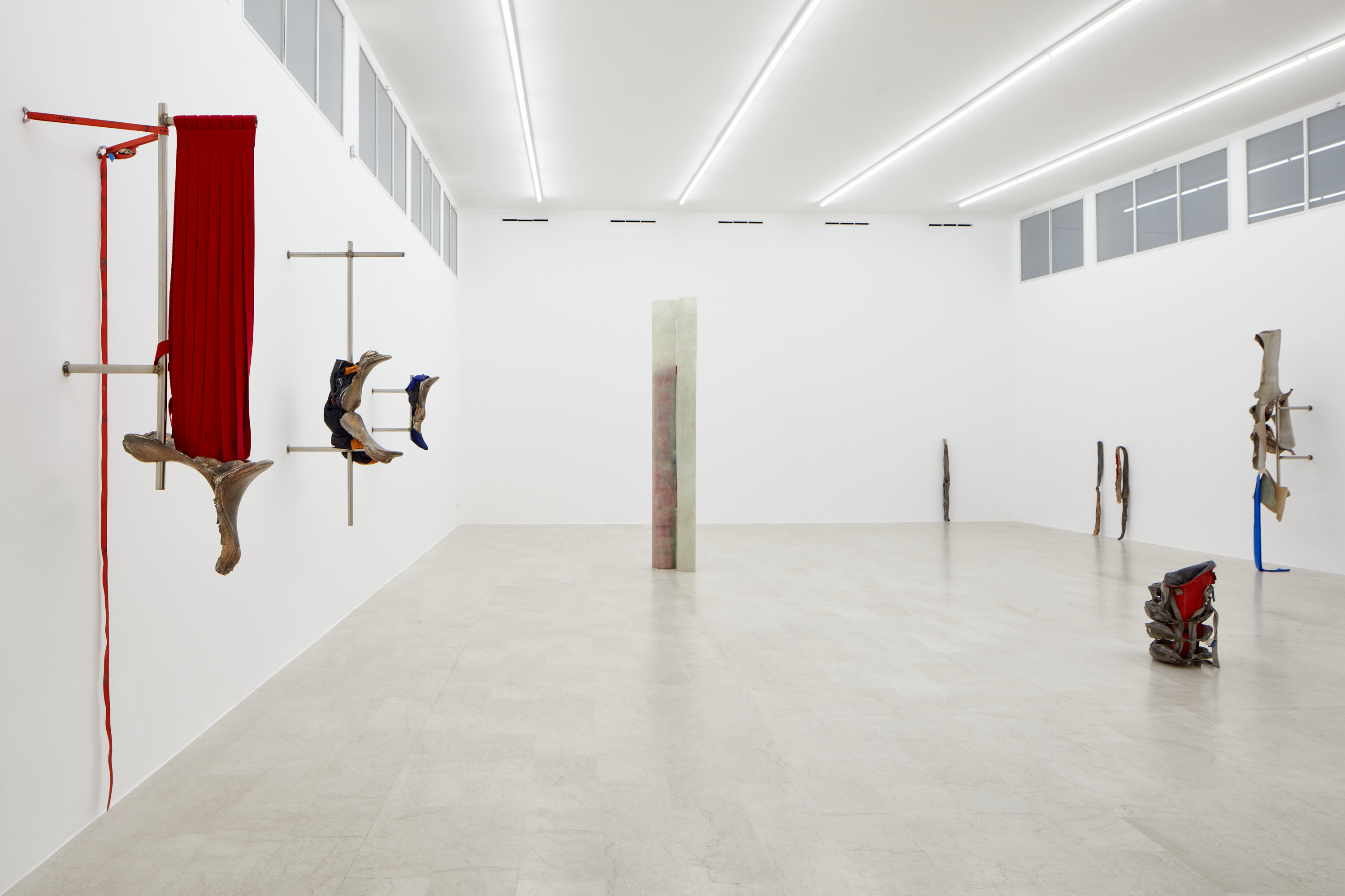 June Crespo, Acts of pulse, 2022, installation view, P420, Bologna (ph. Carlo Favero)