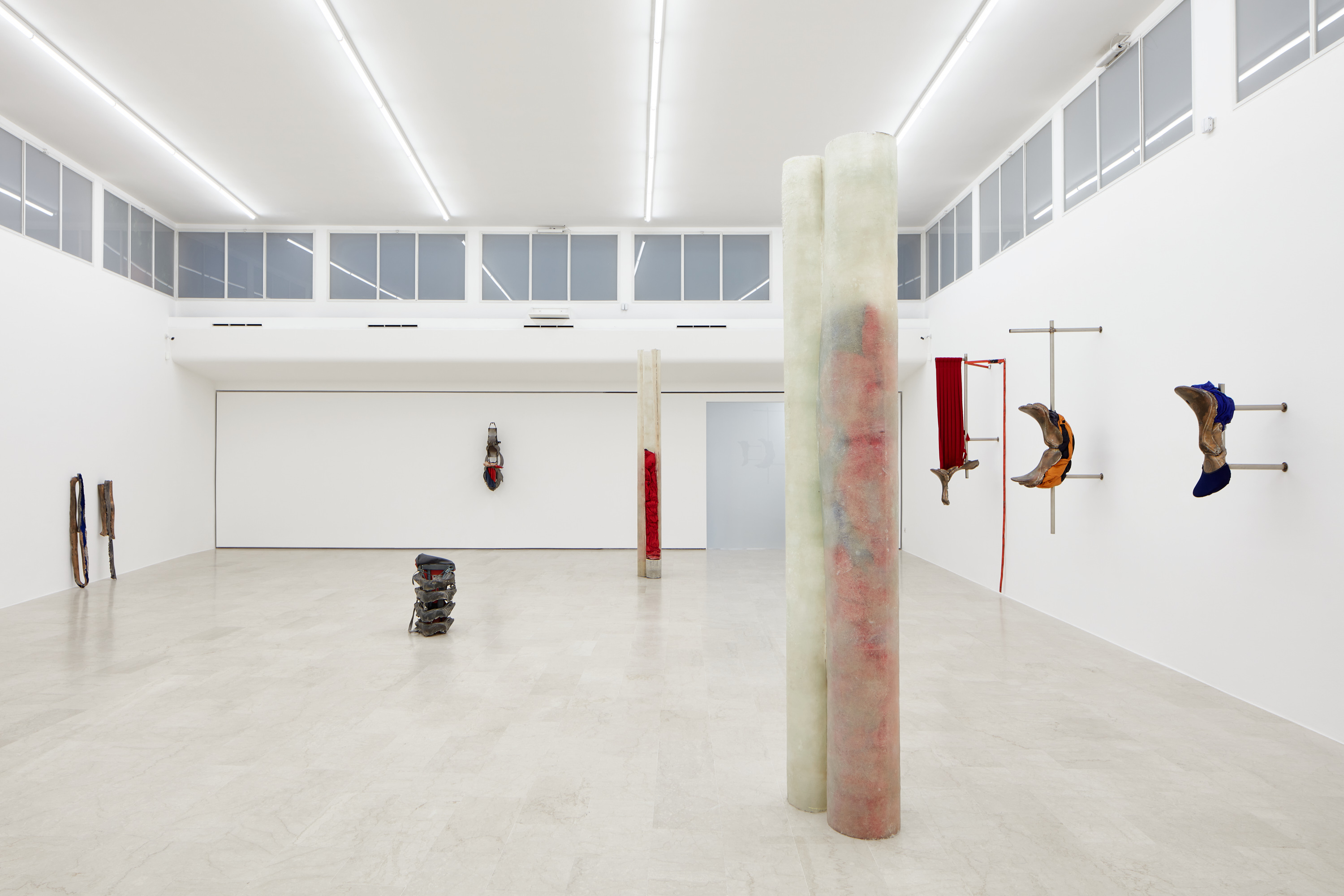 June Crespo, Acts of pulse, 2022, installation view, P420, Bologna (ph. Carlo Favero)